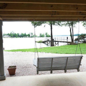 Right Round: Deltec Home on the Lake
