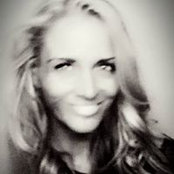 Melanie Dyer's photo