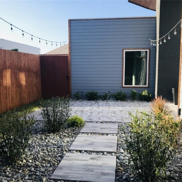 Grey House II (2019)