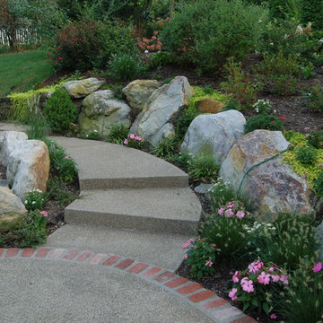 Retaining Walls & Pathways