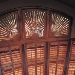 Hunter Douglas Heritance&reg; Hardwood Shutters - Window Blinds