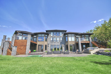 Example of a classic exterior home design in Calgary