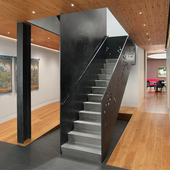 75 Metal Staircase - July, 2026