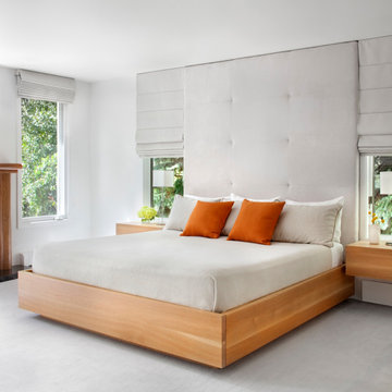 Overlook Drive: Bedroom