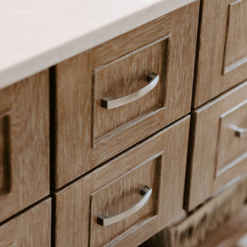 Cobblestone on Oak - Medallion Silhouettes