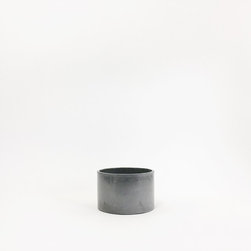 Concrete Round / Medium Gray - Decorative Accents