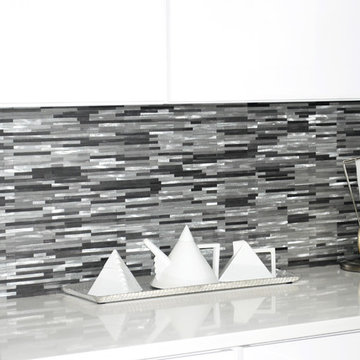 Eden Mosaic Tile Installations: Grey Blends Thin Lines Aluminum Tile