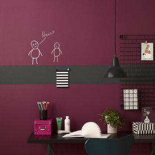 Esempio di un ufficio design con scrivania autoportante