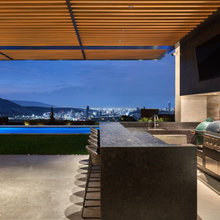 Outdoor Kitchen