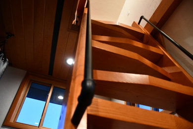 Mountain style staircase photo in Other