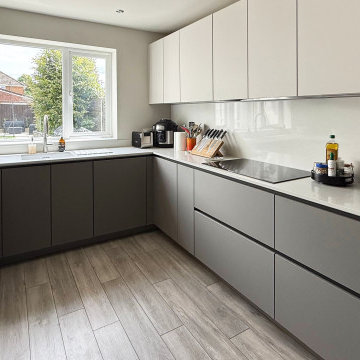 Beige & Grey Handleless Kitchen in St Albans