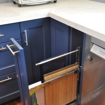 Pretty Blue & White Kitchen