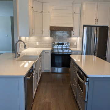 Modern farmhouse kitchen