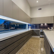 Mom Kitchen