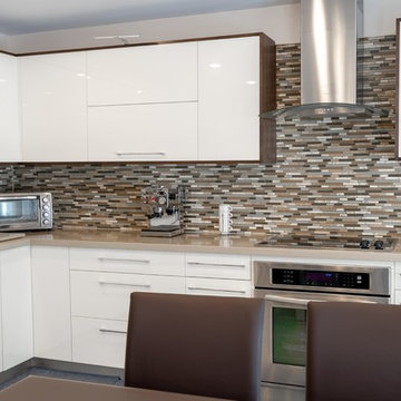 Beige high-gloss kitchen in Toronto