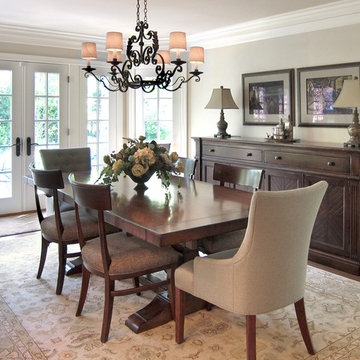 Peaceful Dining Room