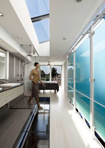 Современный Ванная комната by KUBE architecture