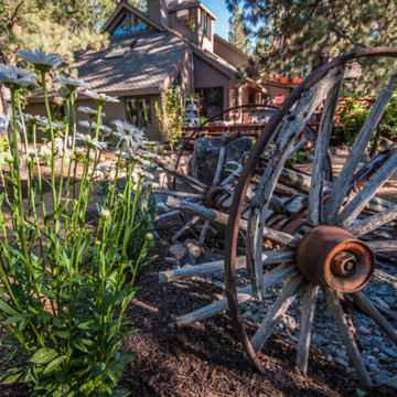 Charming, Rustic Landscape off Century Drive in Bend, Oregon