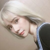 Angel Luo's photo