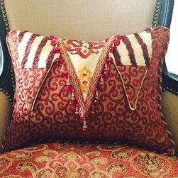 Decorative Accessories - Decorative Pillows