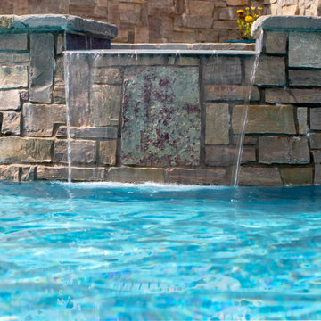 Innovation and Complexity in a Vinyl Liner Pool with Extreme Elevations