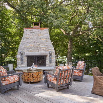 A Tranquil Lakefront Retreat