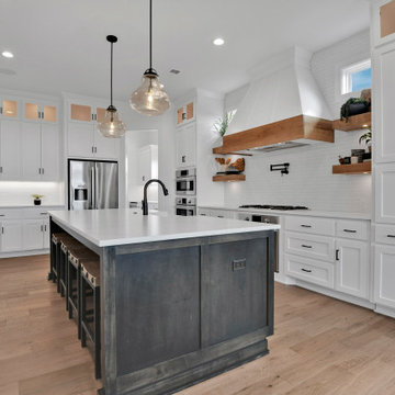 Laurel Expanded Modern Farmhouse - Century Farms Model