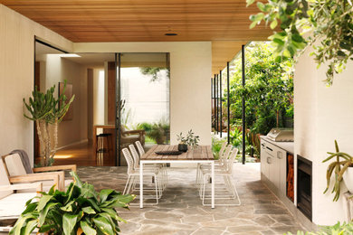 Inspiration for a contemporary patio in Perth.