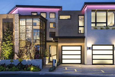 Home design - contemporary home design idea in Orange County