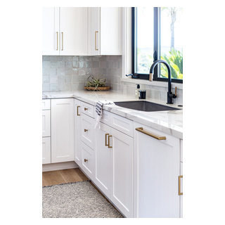 Summit Vista - Modern - Kitchen - San Diego - by Laura Lochrin ...