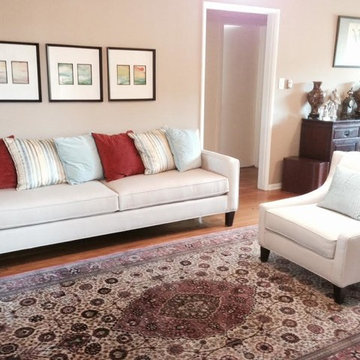 Mod Accent Chair with Loose Back Sofa