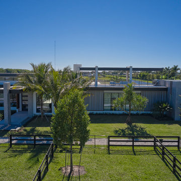Modern Stables / horse barn