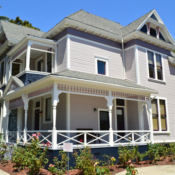 Victorian Lady in East Los Angeles