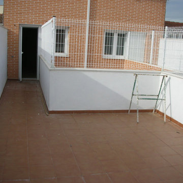 Edificio 4 apartamentos, 242,05 metros cuadrados.