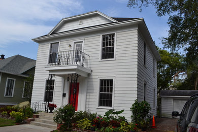 Elegant exterior home photo in Tampa
