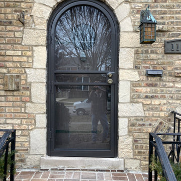 Round Top Security Storm Door / AFTER