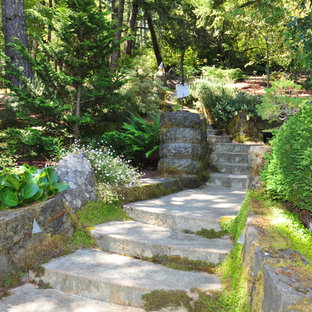 Eklektischer Hanggarten mit Gartenmauer in San Francisco