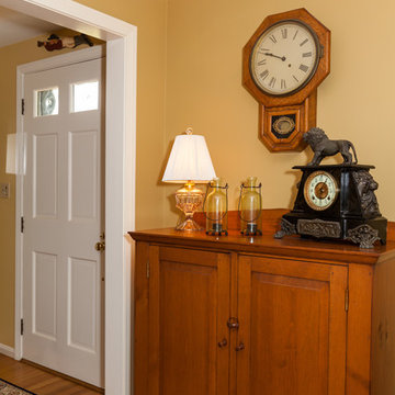 Royal Barry Wills Cape - Living Room