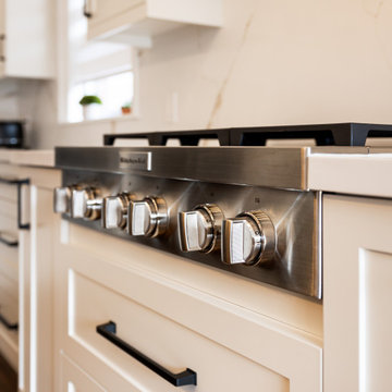 Custom Kitchen for 10 Foot Ceiling