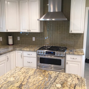 White Traditional Kitchen Brentwood