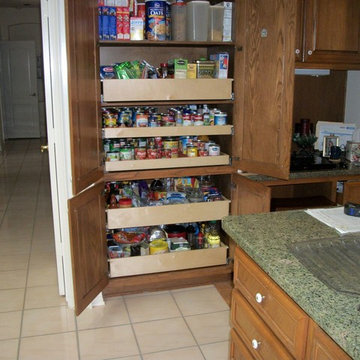 Cabinet Pantry