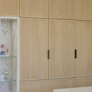 Contemporary Kitchen in Wimbleon