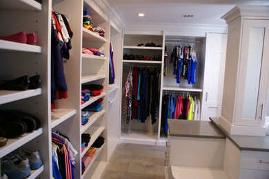 Closet - closet idea in New York