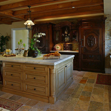 Stone Floor – Antique, Reclaimed Limestone ‘Dalle de Bourgogne’ pavers