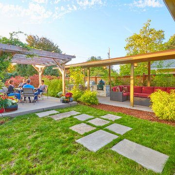 Eugene Outdoor Living Space with Kitchen and Hot Tub