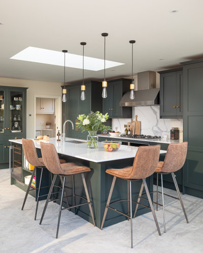 Transitional Kitchen by John Lewis of Hungerford