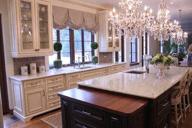 Kitchen photo in Chicago