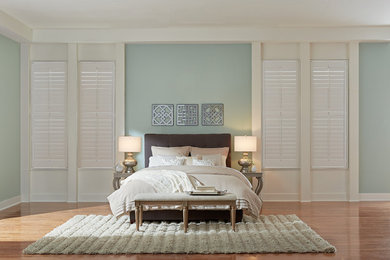 Inspiration for a timeless bedroom remodel in Columbus