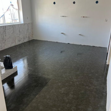 Long Beach - Bathroom