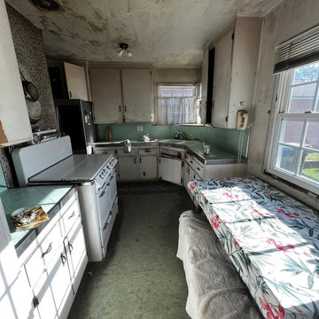 Before Kitchen Remodel in Hawthorne, Los Angeles
